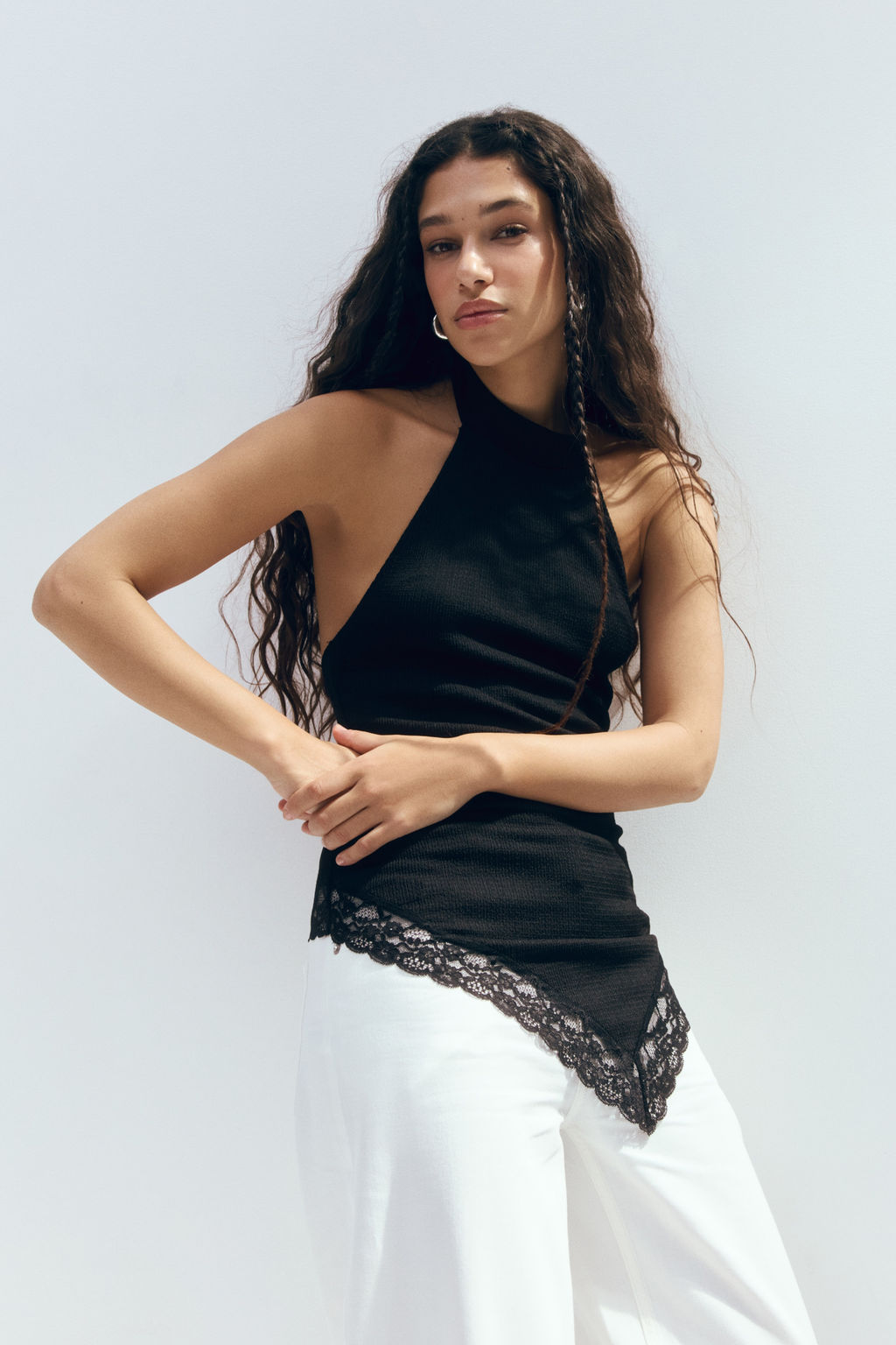 Top halter con ribete de encaje - H&m фото 3