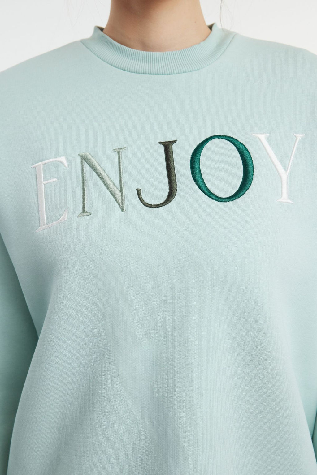 TRENDYOLMILLA Mint Slogan Nak?s Detayl? Regular/Normal Kal?p Bisiklet Yaka Orme Sweatshirt TWOAW25SW00127 фото 4