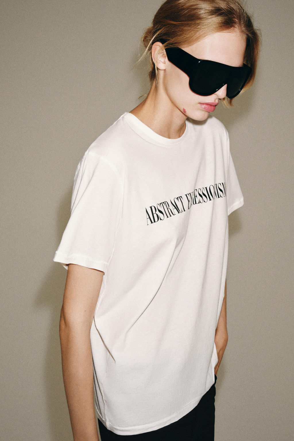 CAMISETA OVERSIZE TEXTO / Blanco roto - Zara фото 4