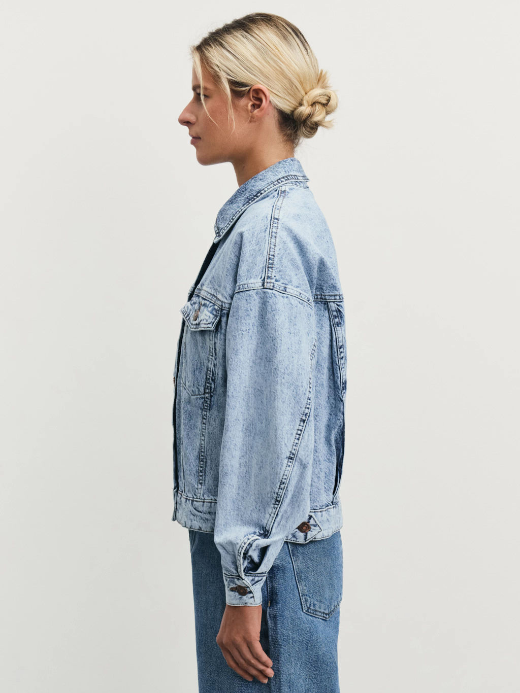 Джинсовая куртка на пуговицах / Zarina  фото 4