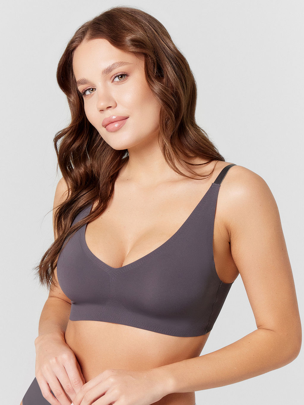 Бюстье женское с регулируемыми бретелями графитовый 512733 - Mark formelle фото 2