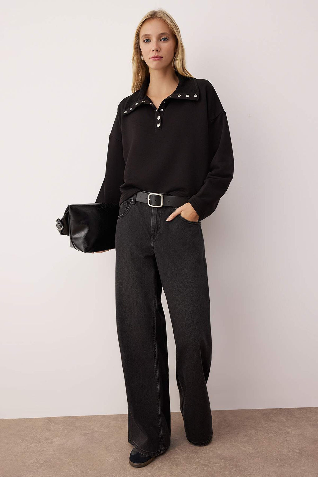 Siyah Kal?n Sardonsuz C?tc?t Detayl? Relaxed/Rahat Kesim Orme Sweatshirt TWOAW26SW00010 - Trendyolmilla фото 2