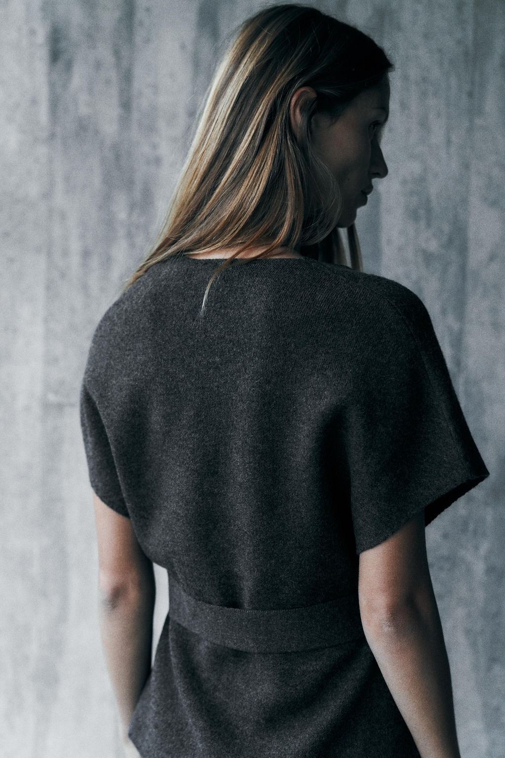 KNIT WAISTCOAT WITH BELT - Zara фото 13