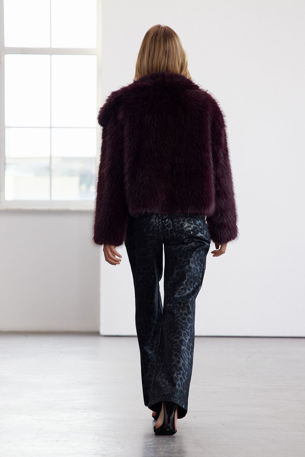 Bej Oversize Kal?p Kurk Mont TWOAW25MO00035 - Trendyolmilla фото 13