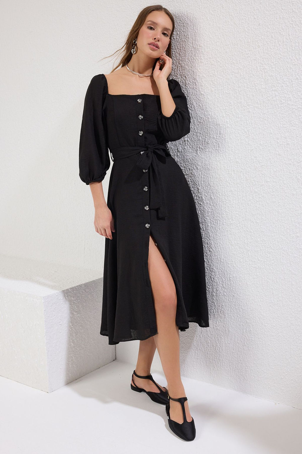 TRENDYOLMILLA Ekru Kusakl? Midi Dugmeli Kare Yaka Dokuma Keten Gorunumlu Elbise TWOSS19IE0009  фото 2