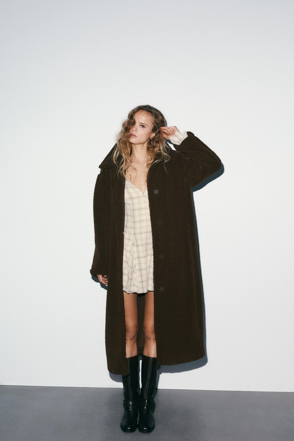 FAUX SHEARLING COAT - Zara фото 16