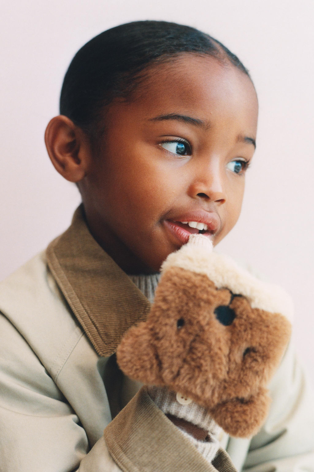 BEAVER FUR EFFECT MITTEN GLOVES - Zara фото 2