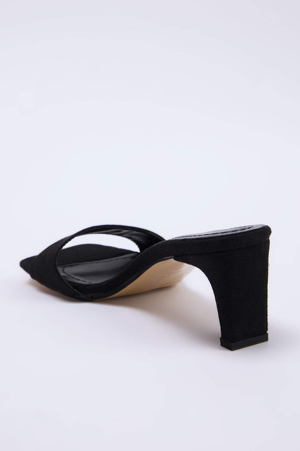 Siyah Suet 6 cm Kad?n Klasik Topuklu Ayakkab? TAKSS26TO00002