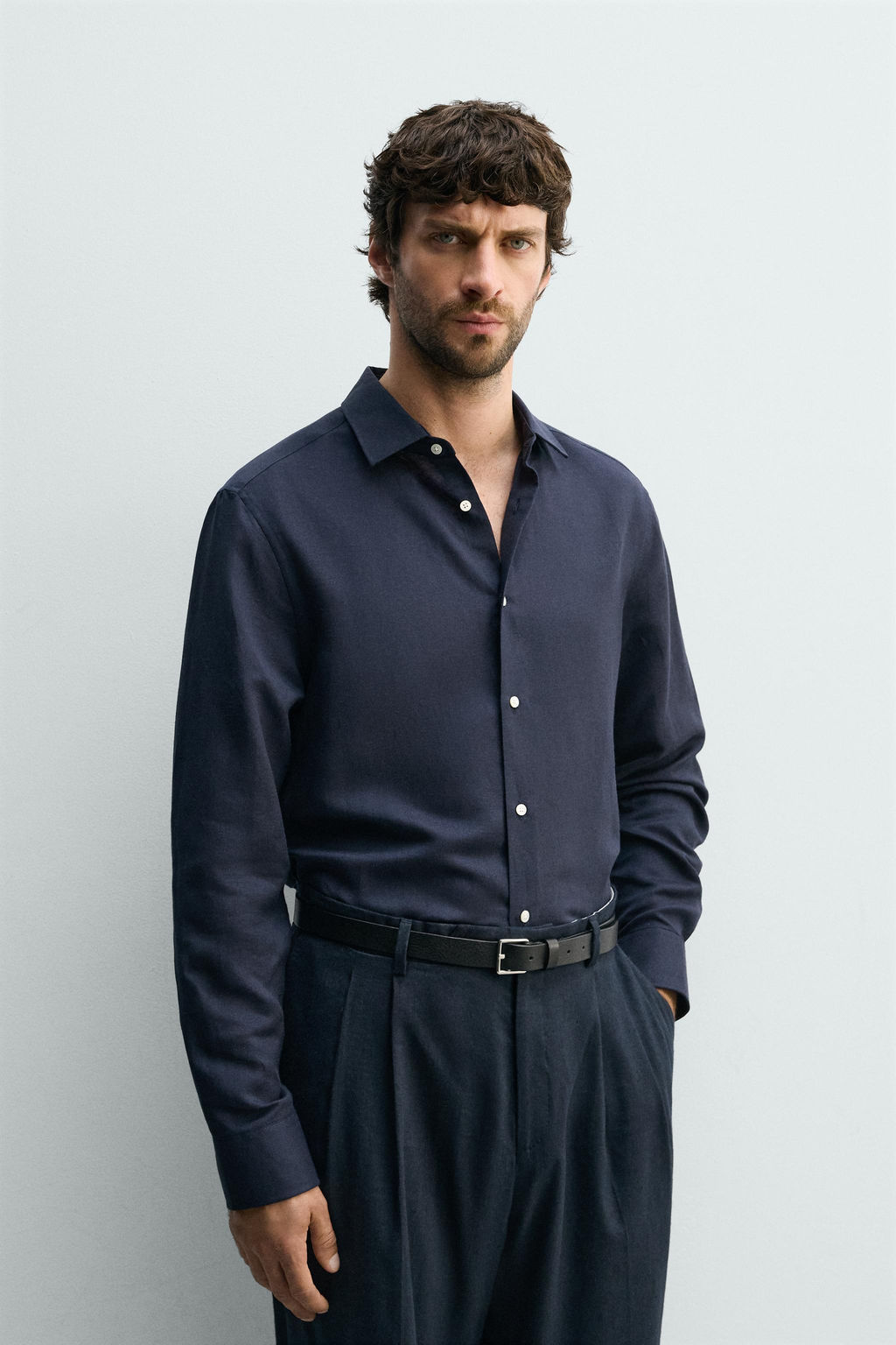 CAMISA REGULAR FIT LINO - LYOCELL / Marino - Zara фото 2