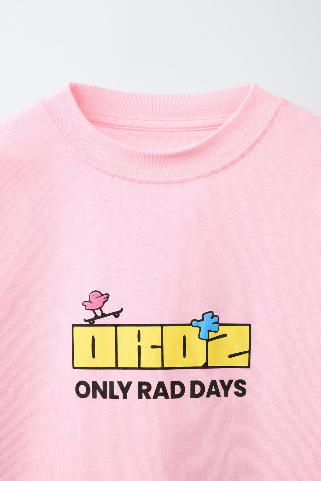 CAMISETA ESTAMPADO LOGO / Rosa