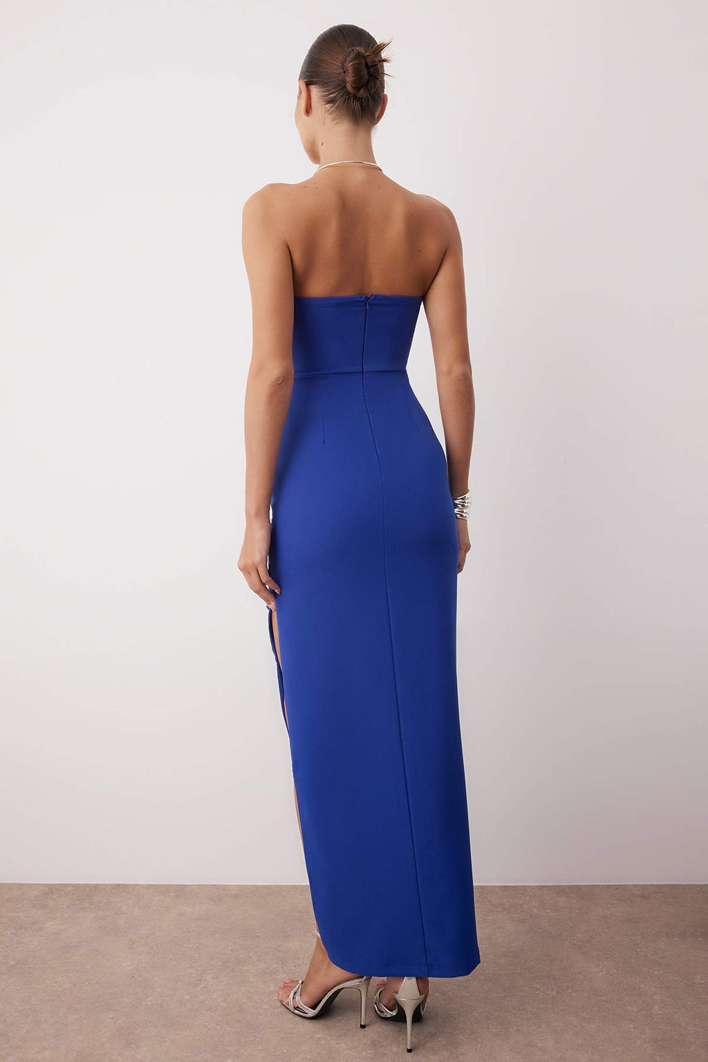 TRENDYOLMILLA Siyah Vucuda Oturan Korse Detayl? Dokuma Dugun/Nikah Uzun S?k Abiye Elbise TPRSS24AE00069  фото 12