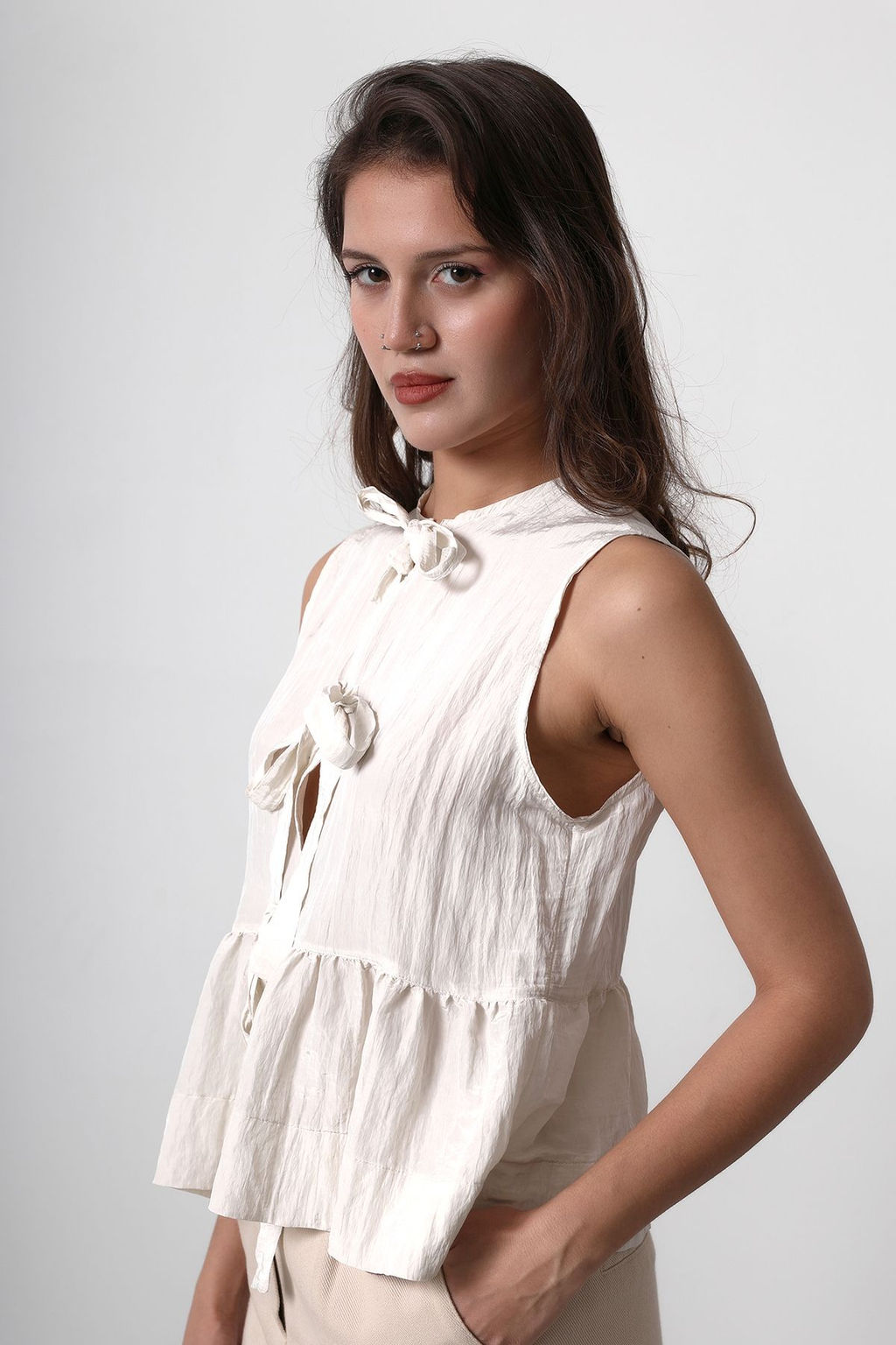 Trendyolmilla Bej Onu Baglama Detayl? Buzgulu Crop Dokuma Bluz TWOSS25BZ00156  фото 2