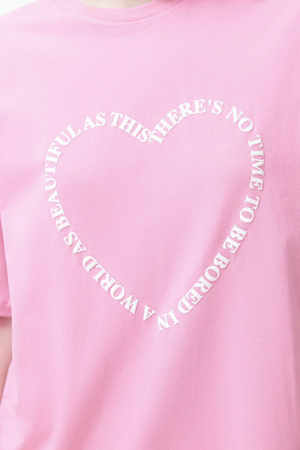 TRENDYOLMILLA Beyaz %100 Pamuk Kalp Slogan Bask?l? Oversize/Rahat Kesim Orme T-Shirt TWOSS24TS00139 фото 4