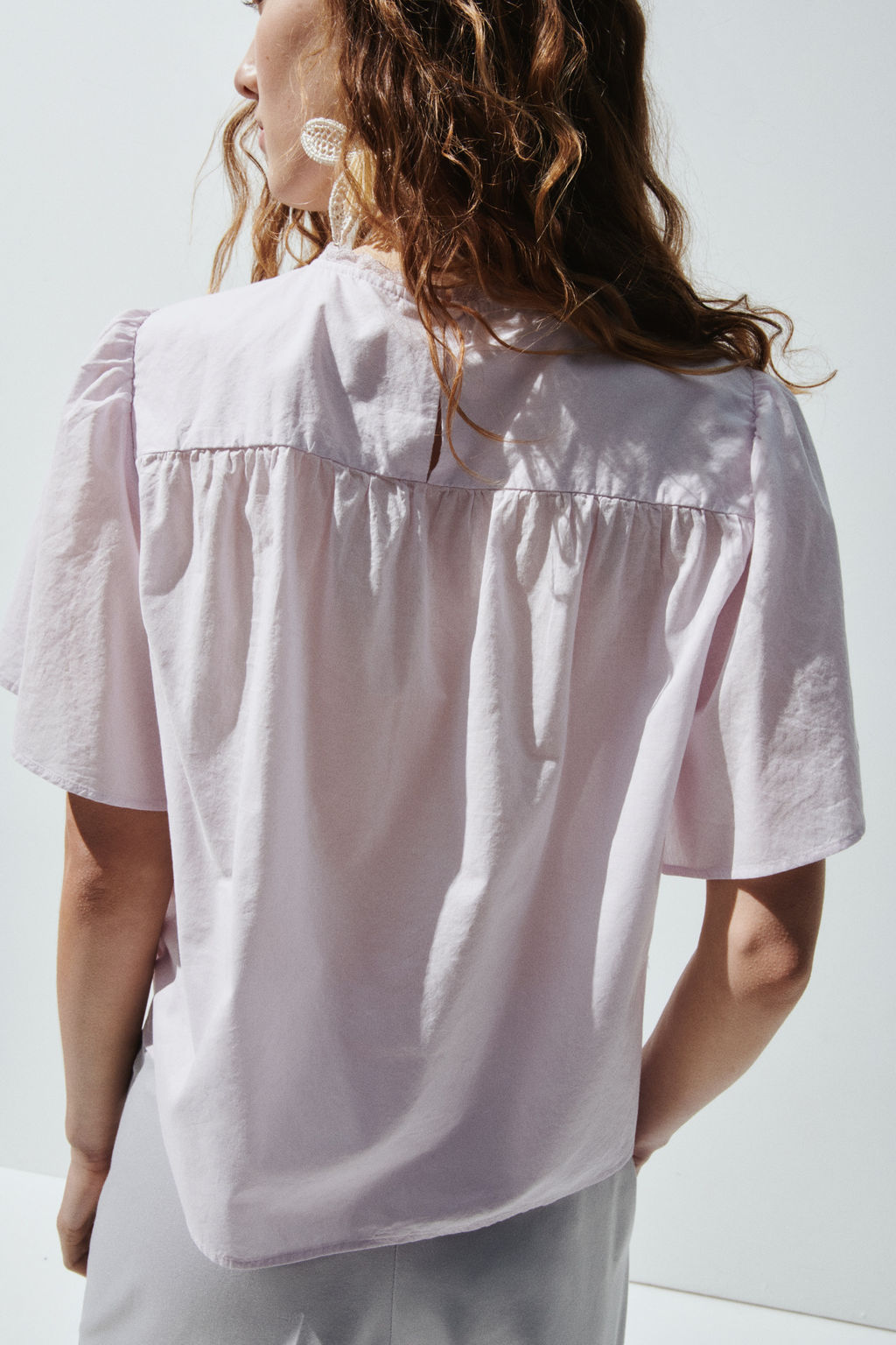 Blusa de algod?n con bordado ingl?s - H&m фото 7