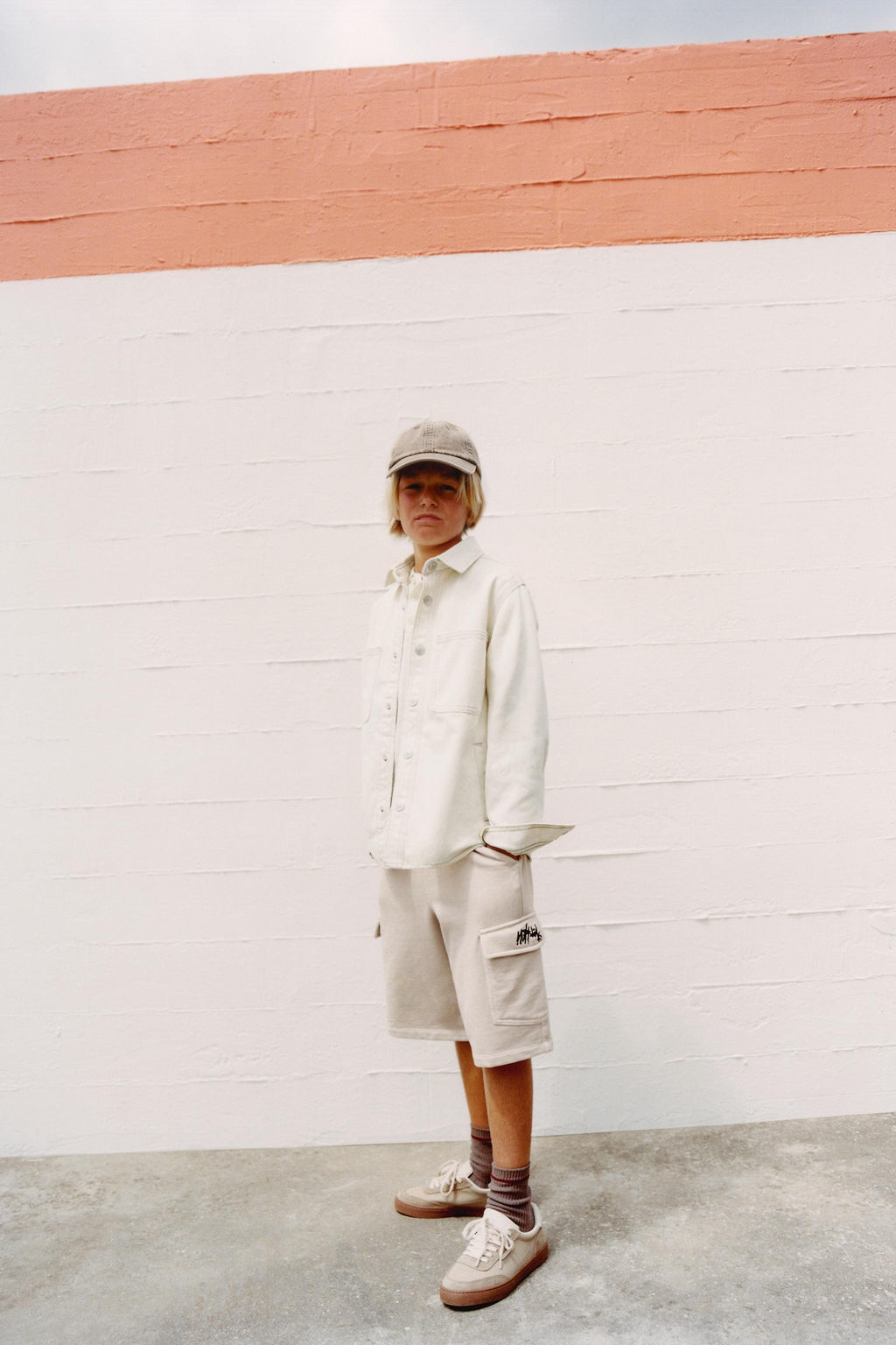 STRAIGHT FIT GRAFFITI CARGO BERMUDA SHORTS - Zara фото 6
