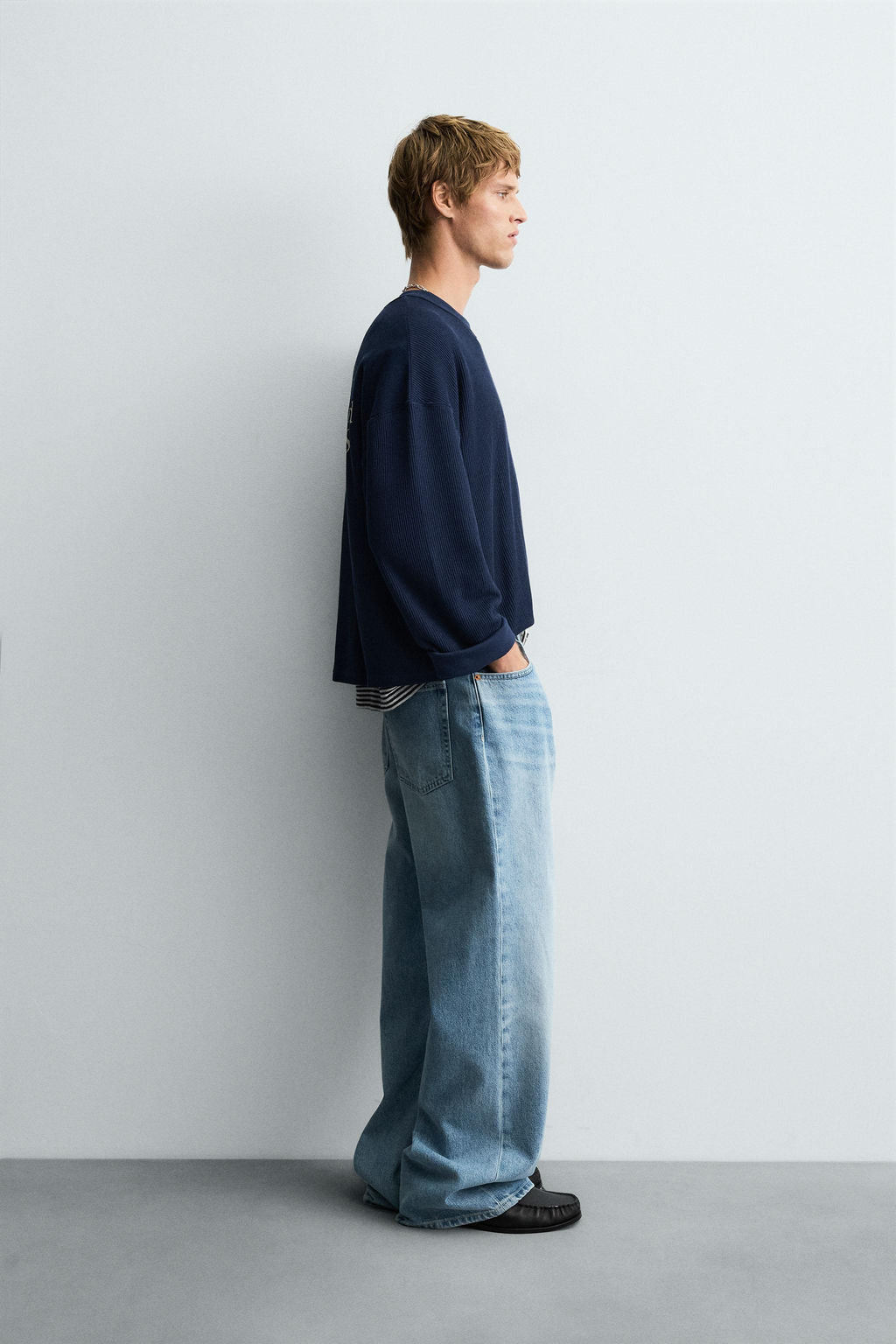 TEXTURED TEXT SWEATSHIRT - Zara фото 4