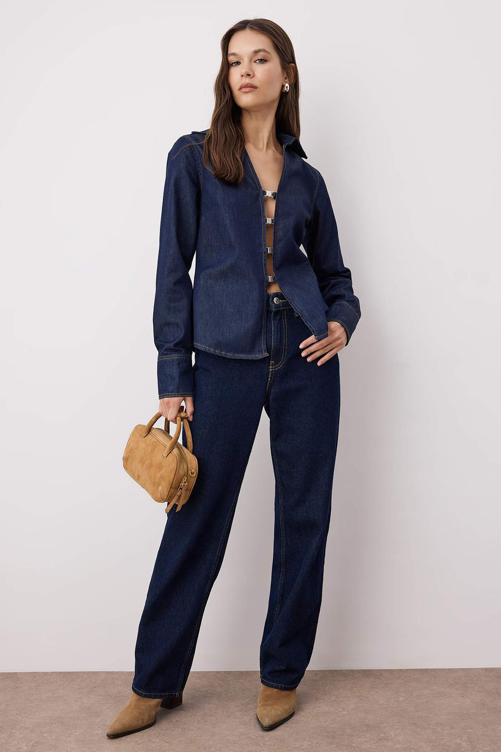 Koyu Mavi Kapama Detayl? Fitted Denim Gomlek TWOAW26GO00032