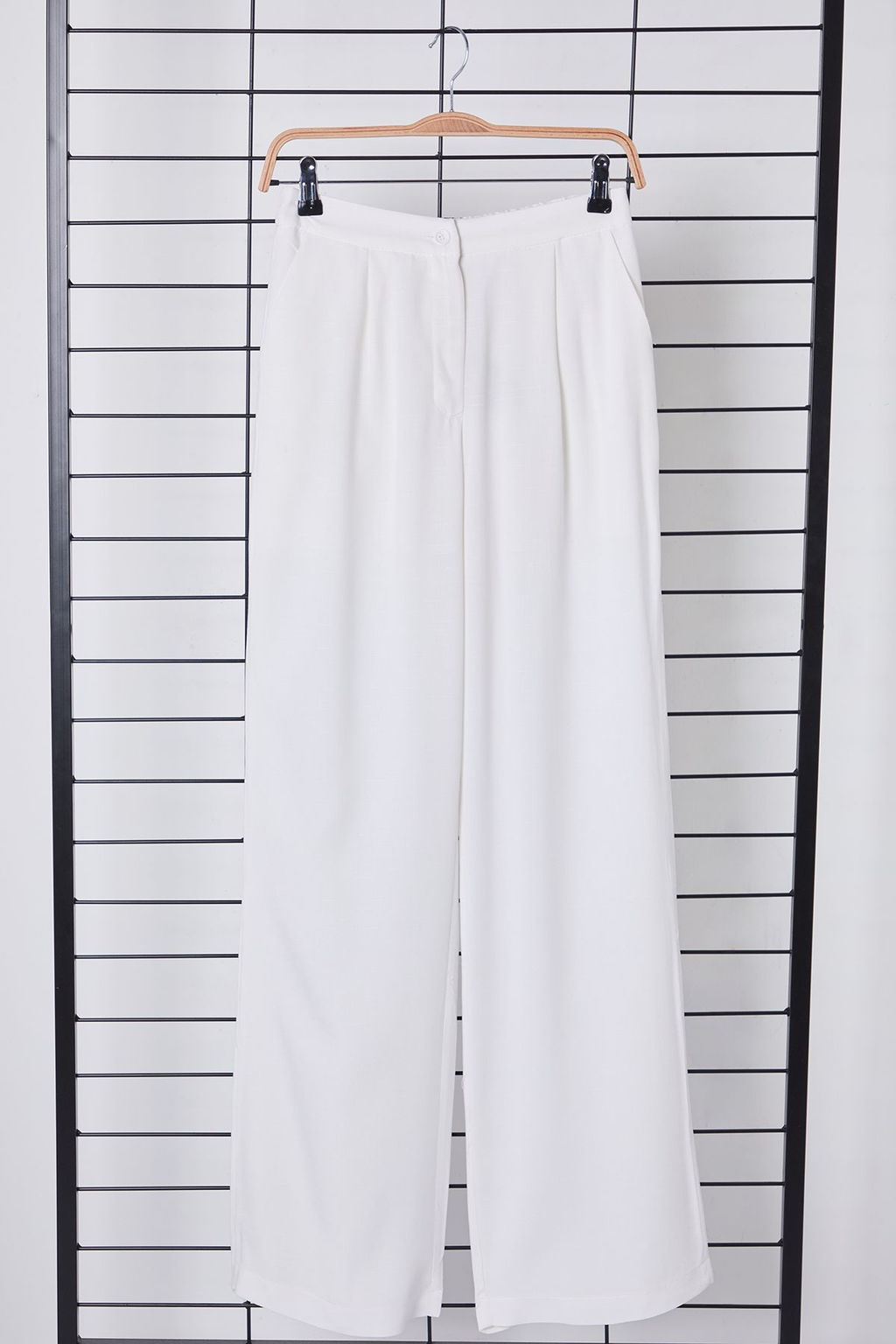 TRENDYOLMILLA Beyaz Keten Gorunumlu Wide Leg/Genis Paca Dokuma Pantolon TWOSS25PL00020  фото 6