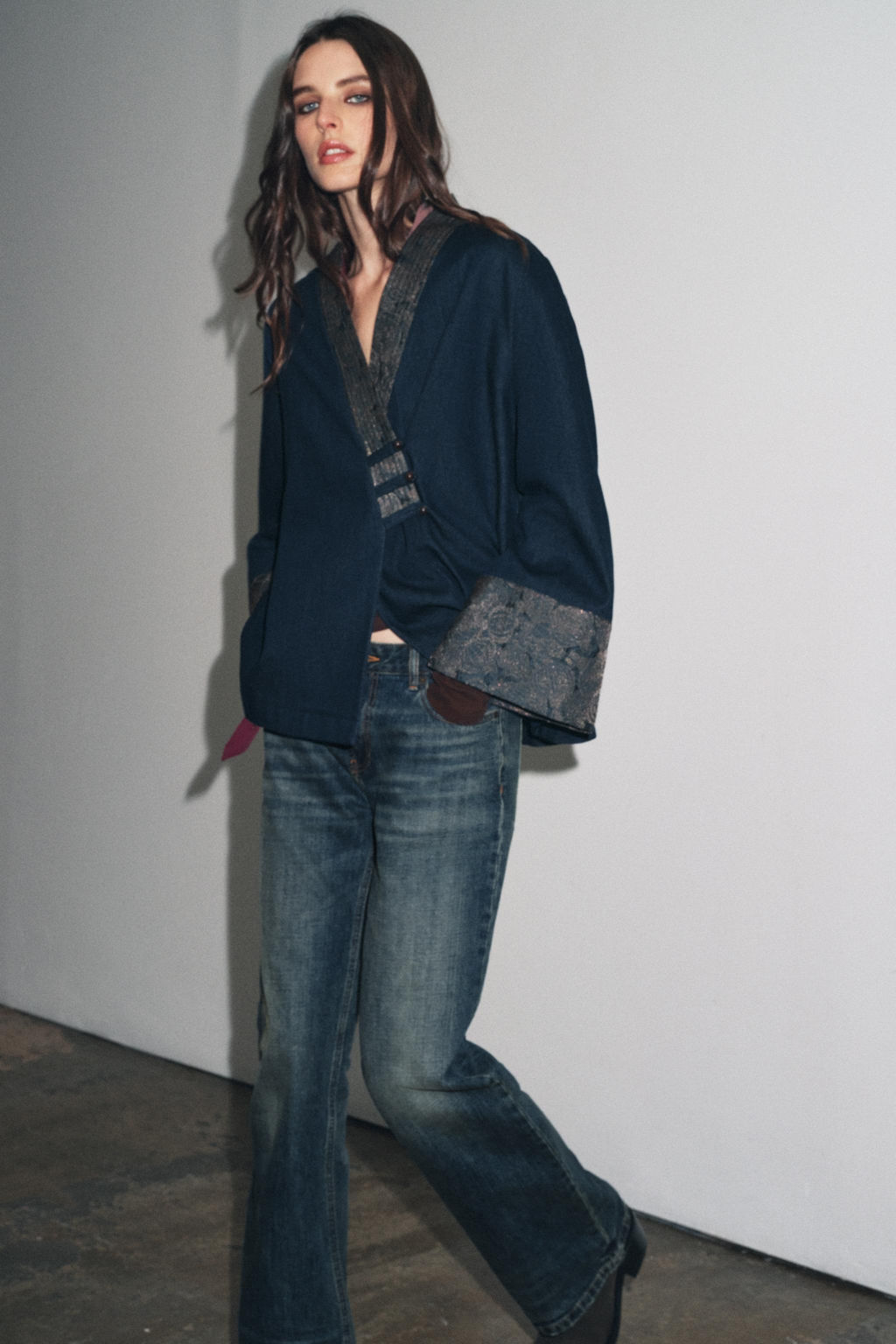 JACQUARD DENIM-EFFECT KIMONO - Zara фото 8