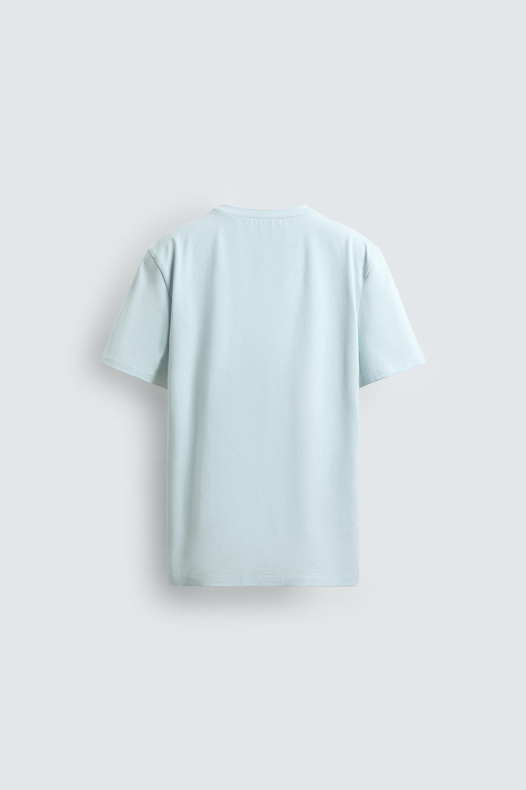 CAMISETA SLIM FIT B?SICA /01 / Celeste claro