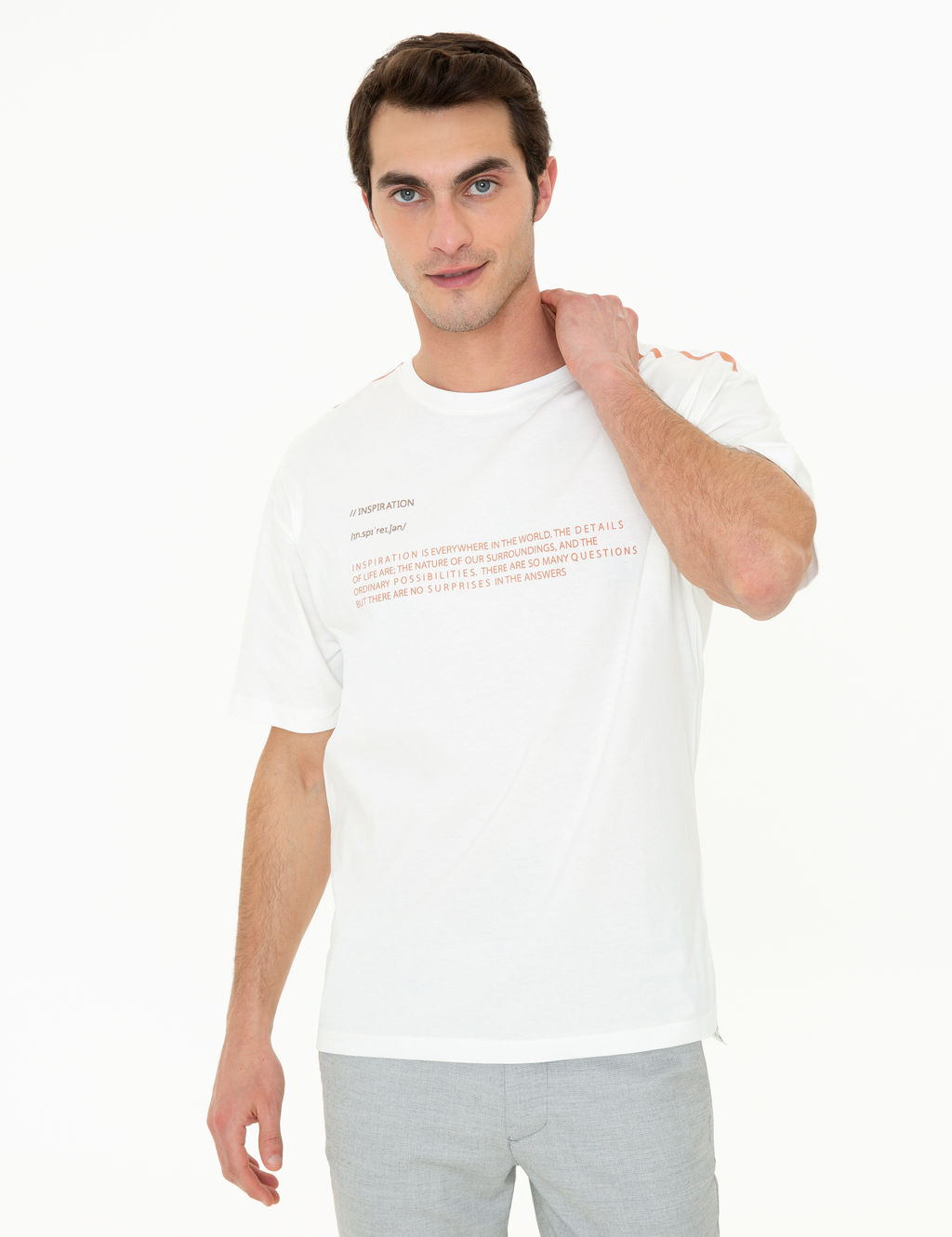 Ekru Comfort Fit Bisiklet Yaka Ti__rt