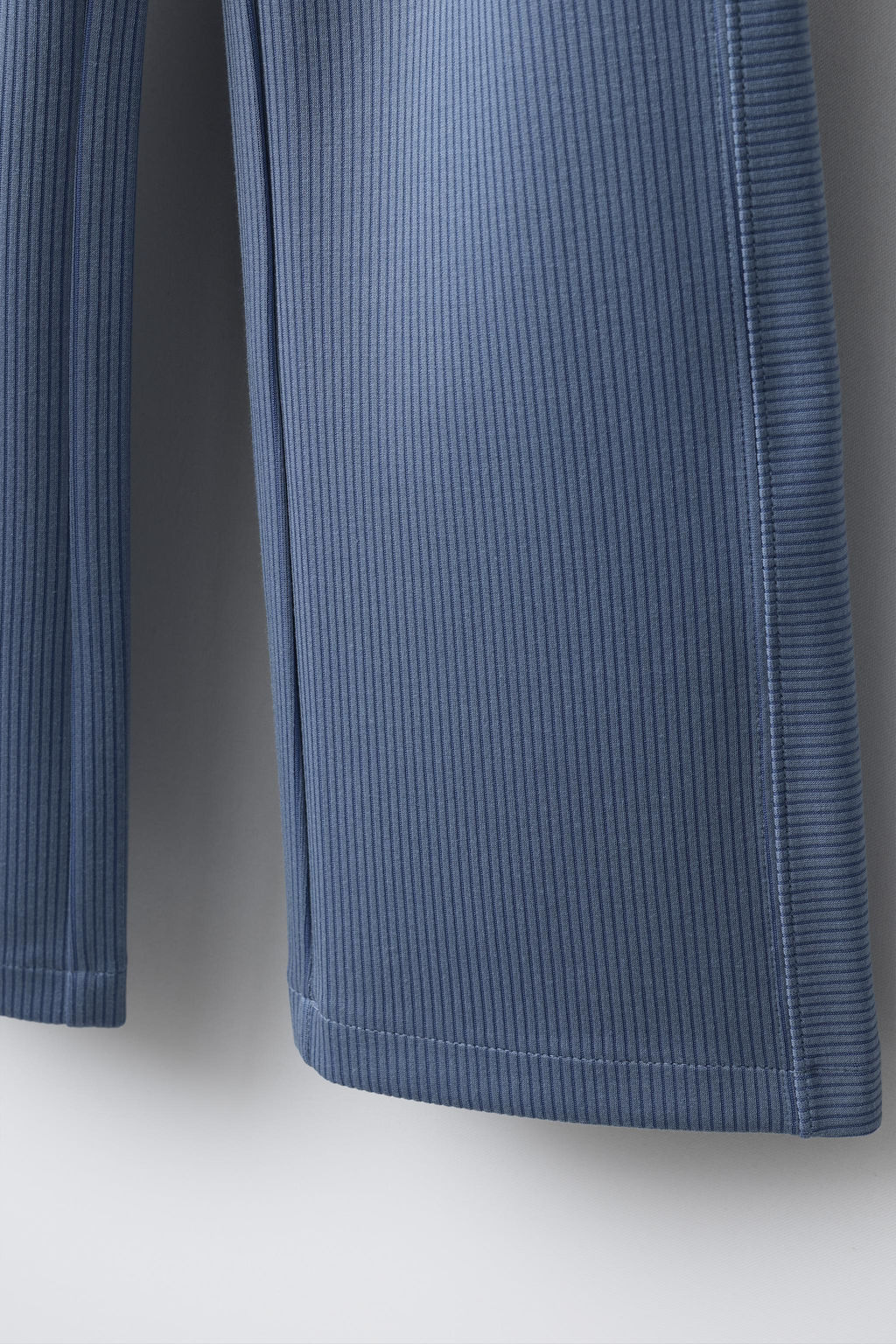 PANTAL?N RIB WIDE LEG CON MODAL / Azul