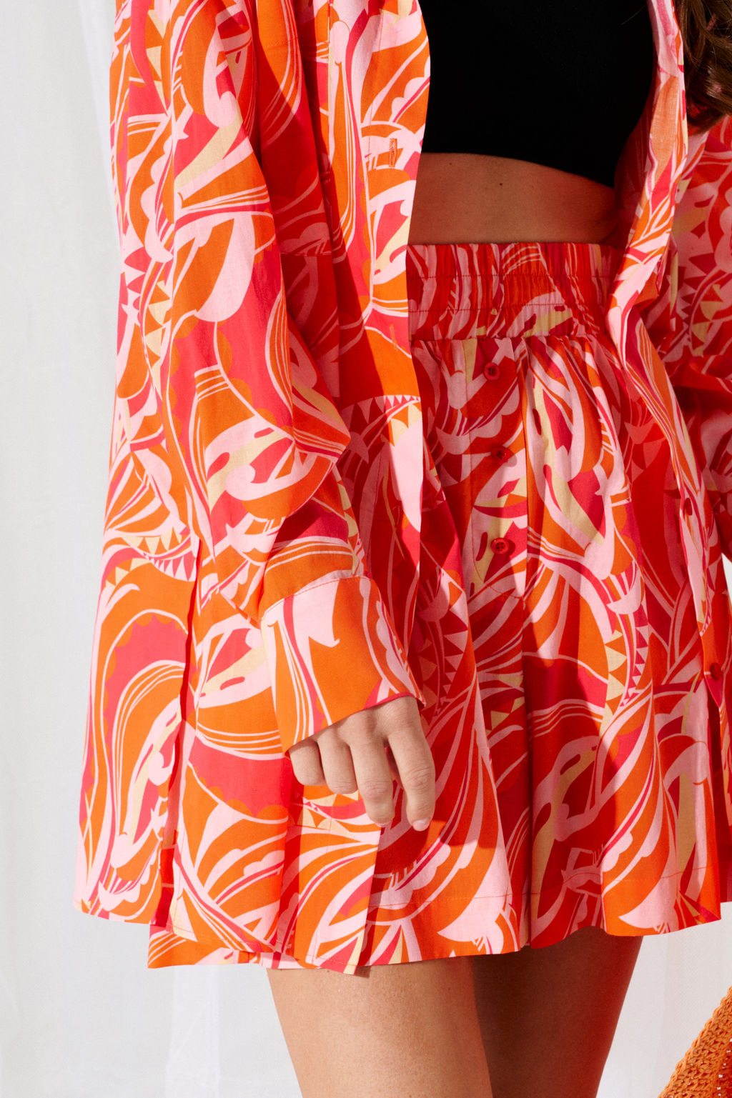 Комплект 2х предметный( блузка+шорты) - Elletto фото 6