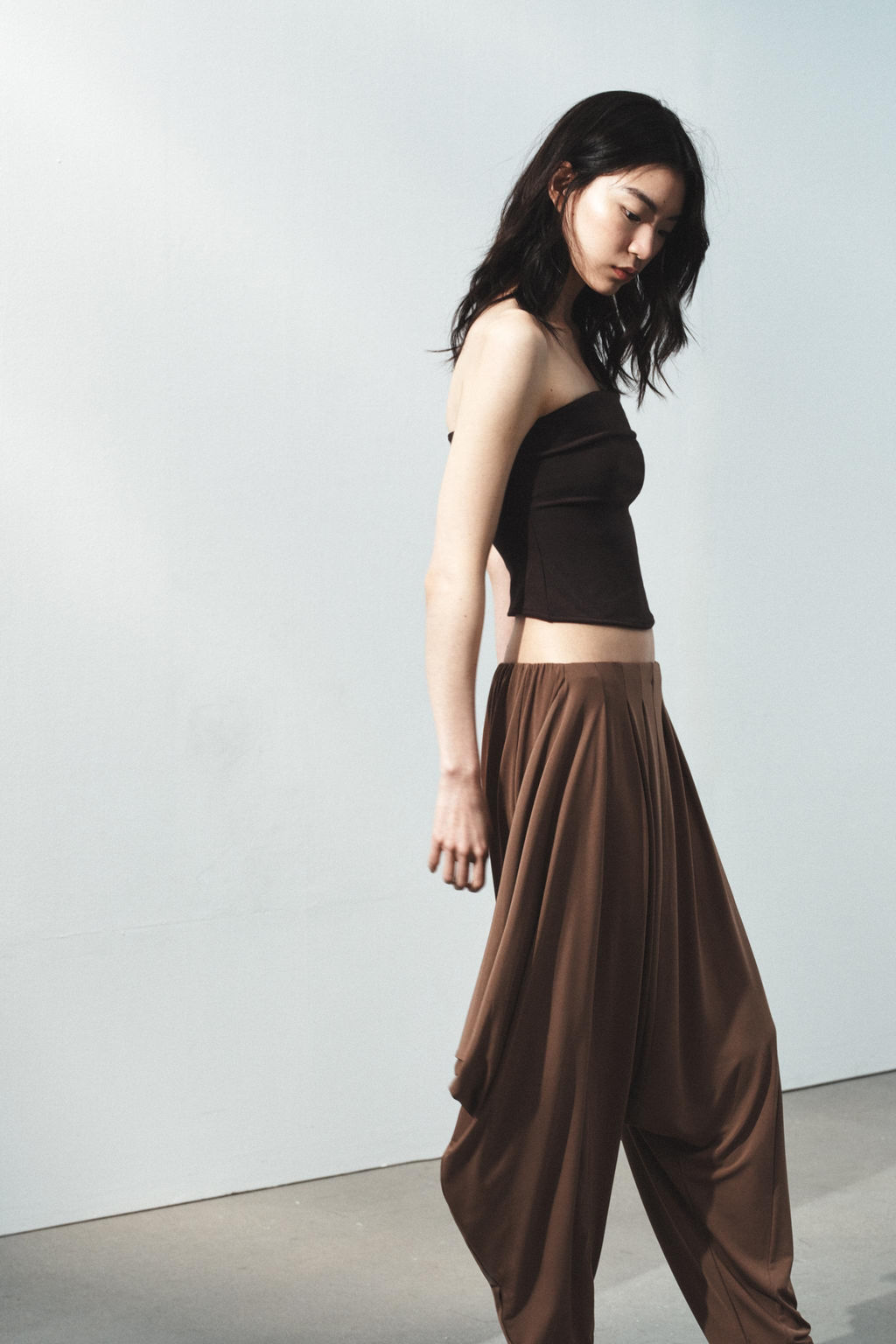 ASYMMETRIC FLOWING BAGGY TROUSERS - Zara фото 3