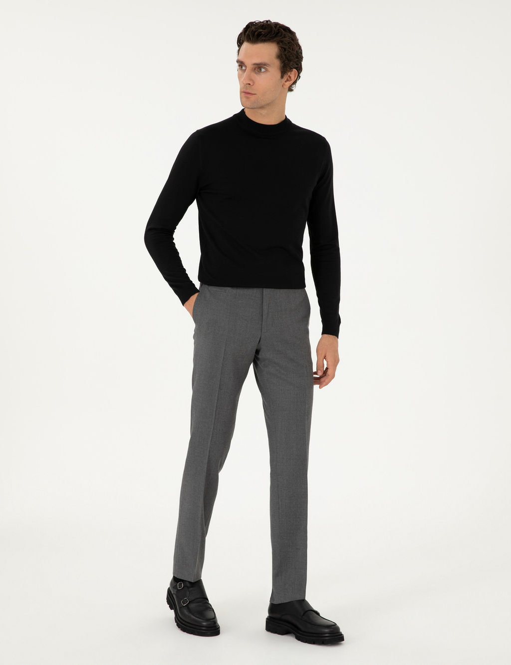 Черный базовый свитер узкого кроя - Cacharel фото 4