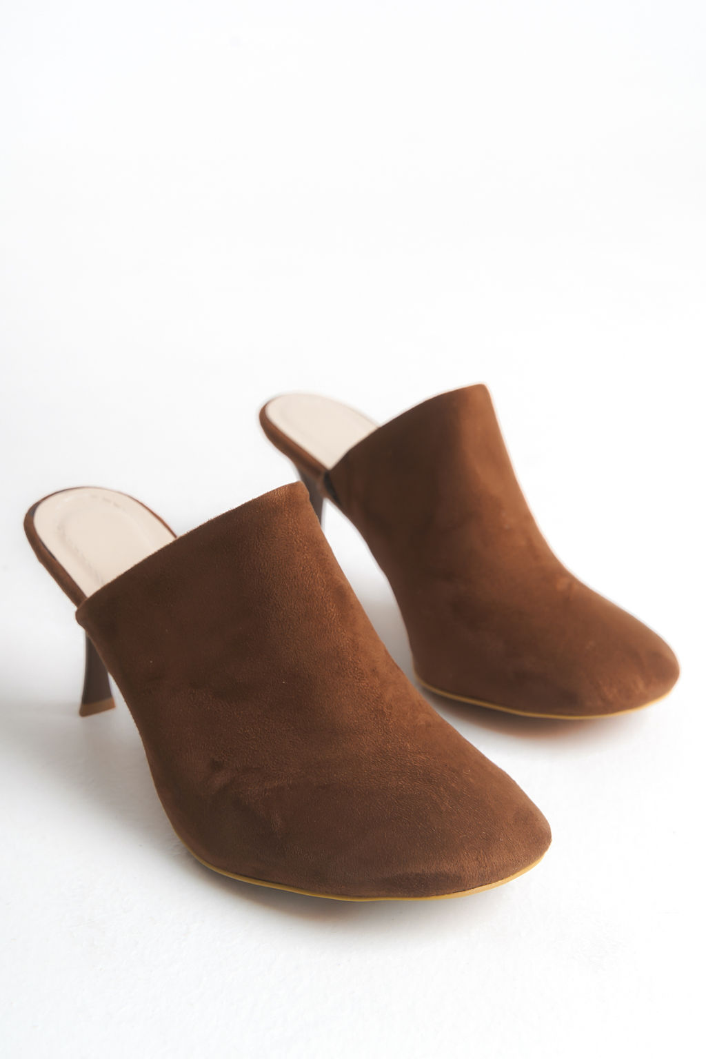 Trendyolmilla Shoes Taba Suet Ince Topuklu Kad?n Mule Topuklu Terlik TAKSS25TO00014  фото 5