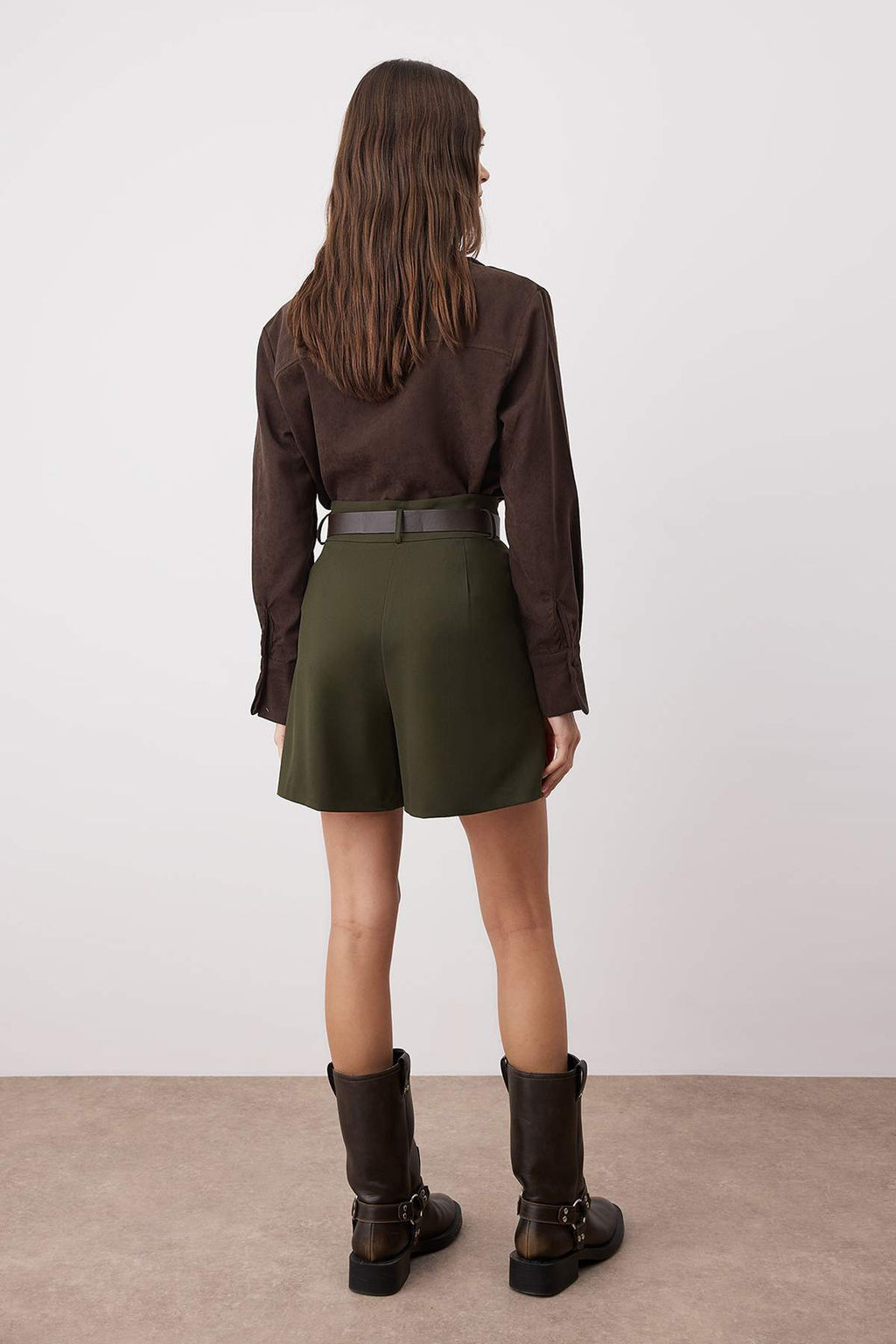 Haki Kemerli City Boy Sort & Bermuda TWOAW26SR00015 - Trendyolmilla фото 4