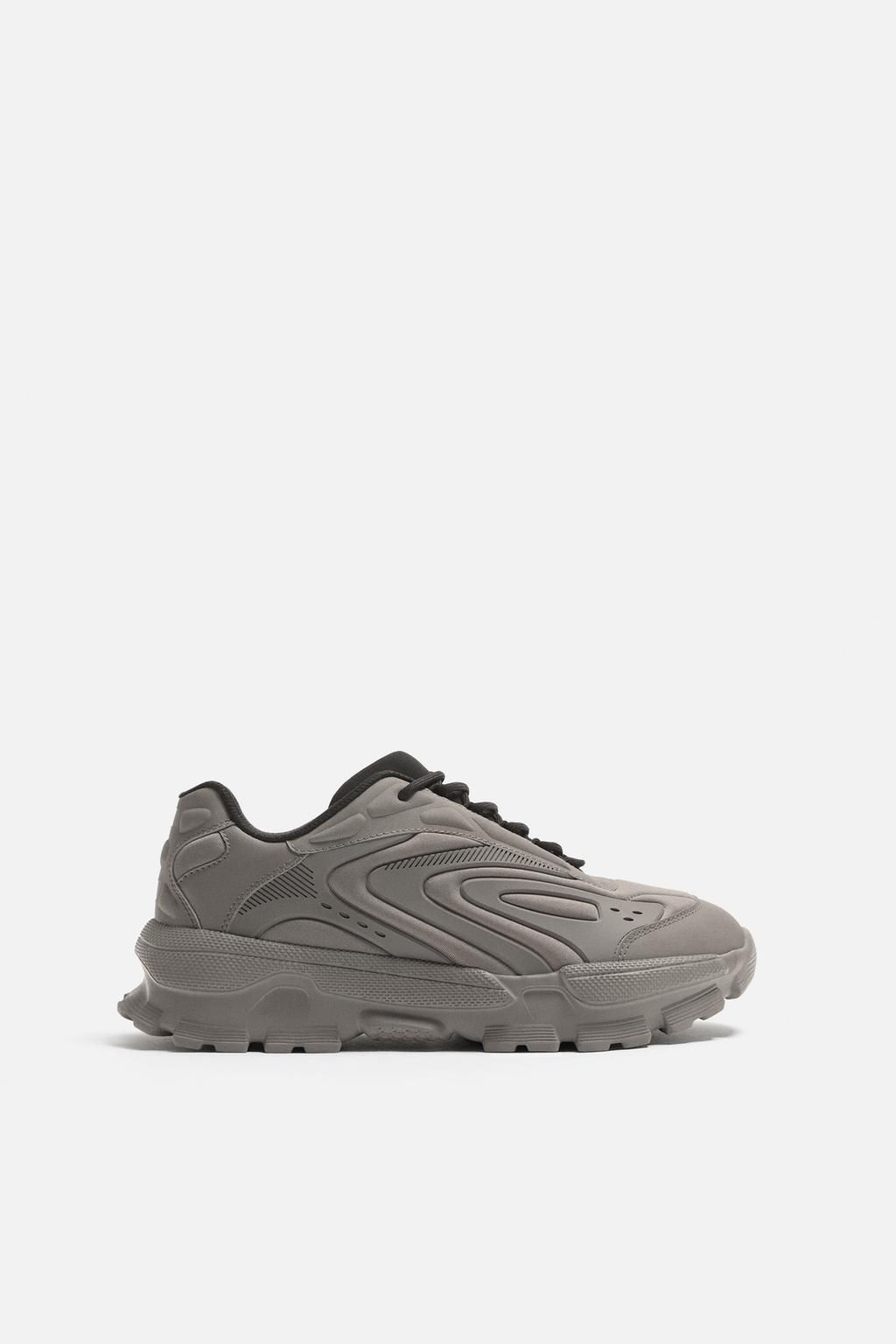 CHUNKY TRAINERS