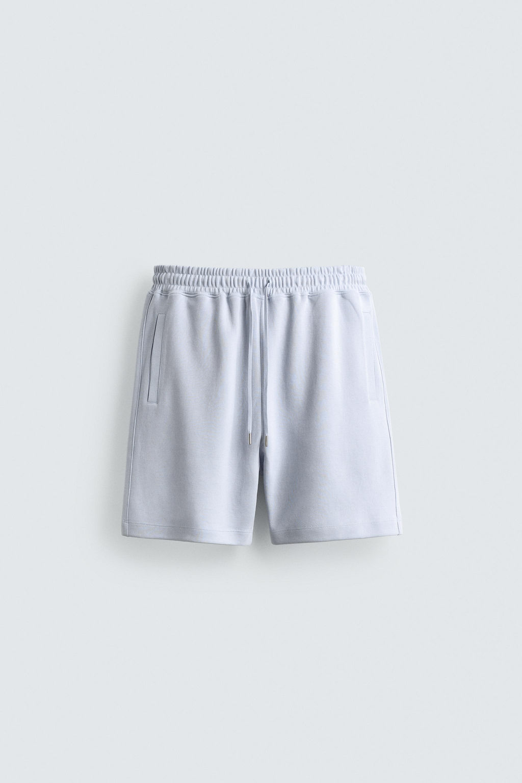 BERMUDA JOGGER RELAXED FIT INTERLOCK / Celeste