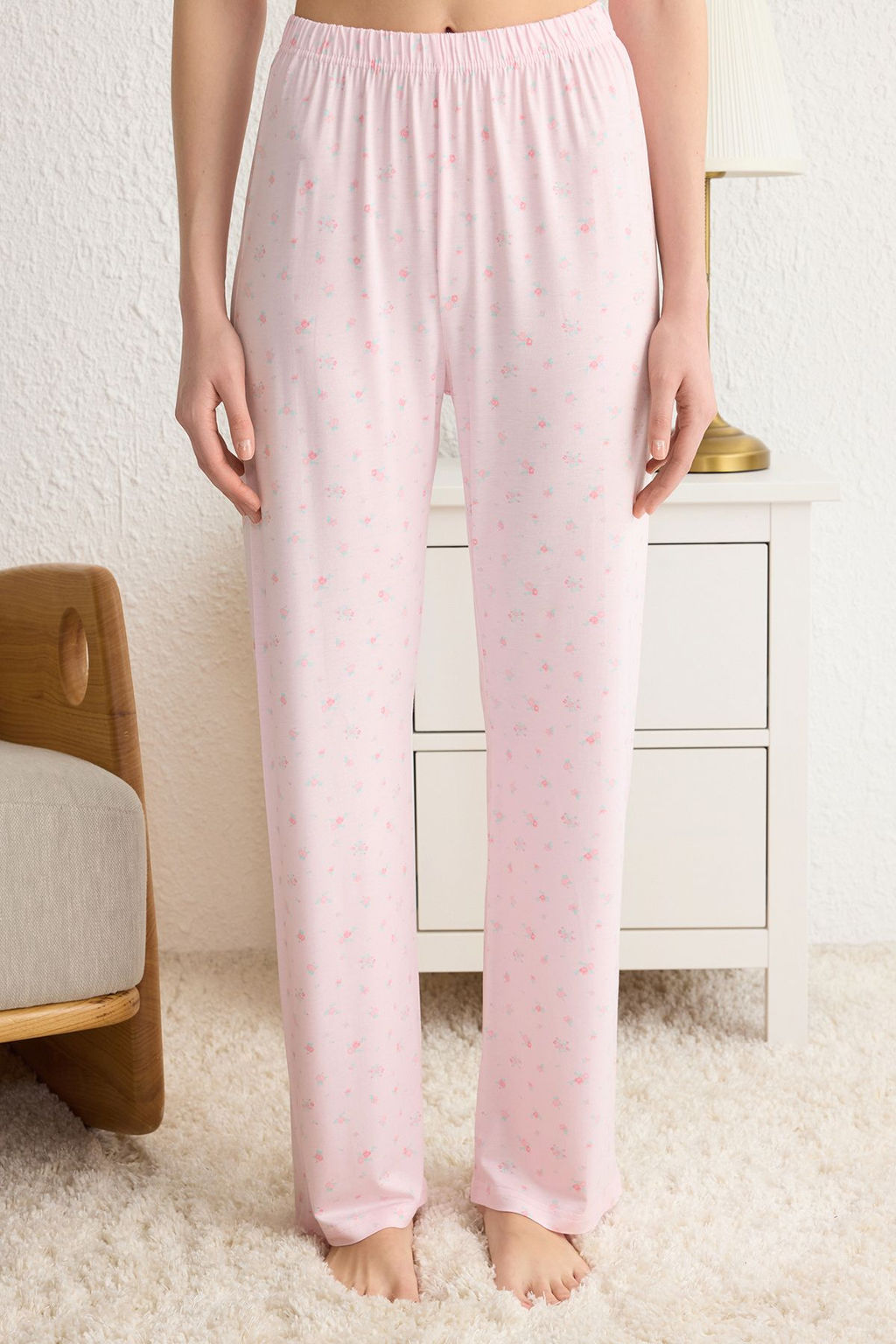 Trendyolmilla Beyaz-Cok Renkli Cicekli Baglamal? ve Ip Ask?l? Orme Pijama Tak?m? THMSS24PT00233 фото 15