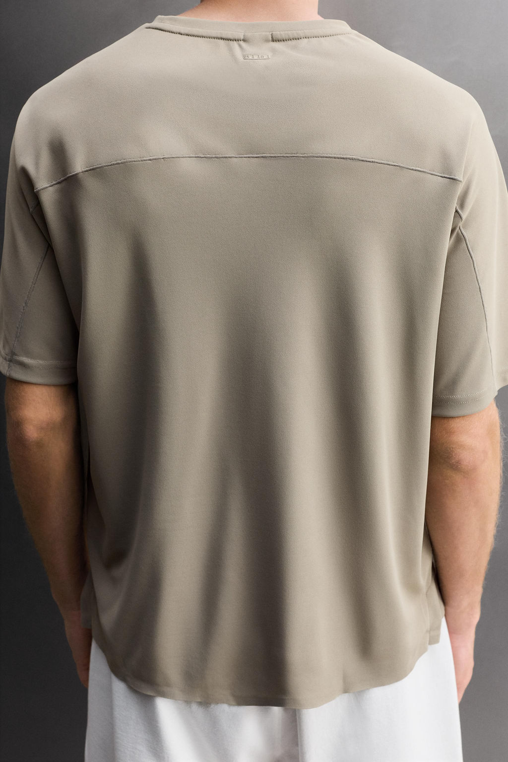 CAMISETA T?CNICA ESTRUCTURA PIQU? / Piedra