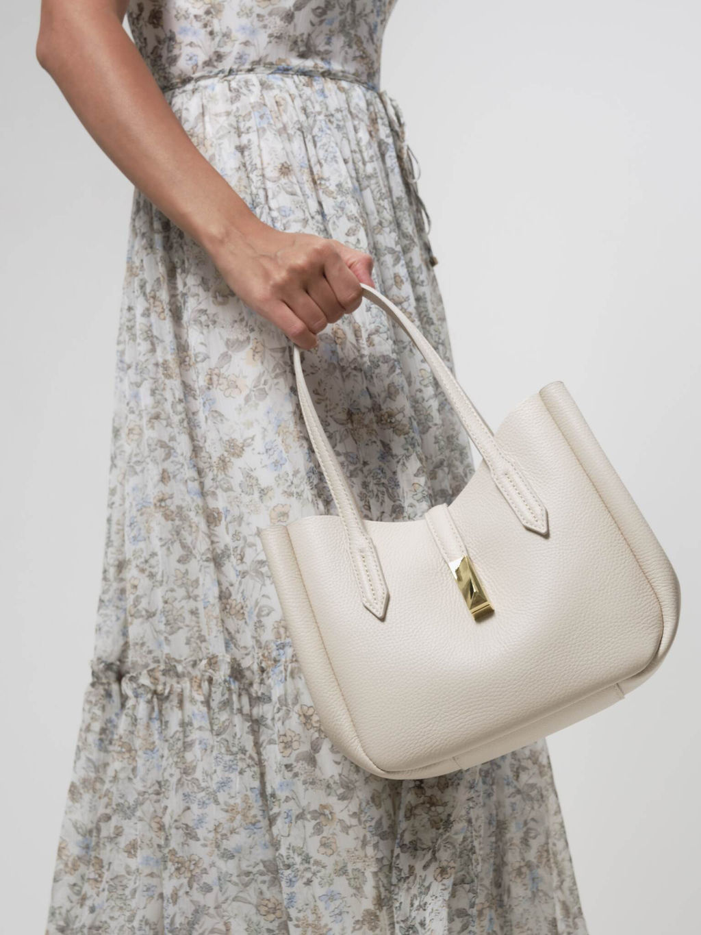 Кожаная сумка Sophie DBR 31059 светлый крем