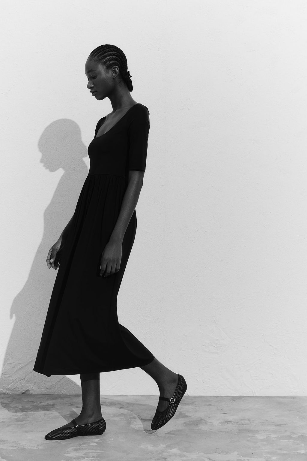 Vestido de punto con escote en U - H&m фото 4