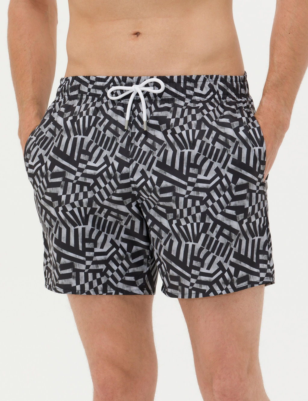 Пляжные шорты Pierre Cardin черные