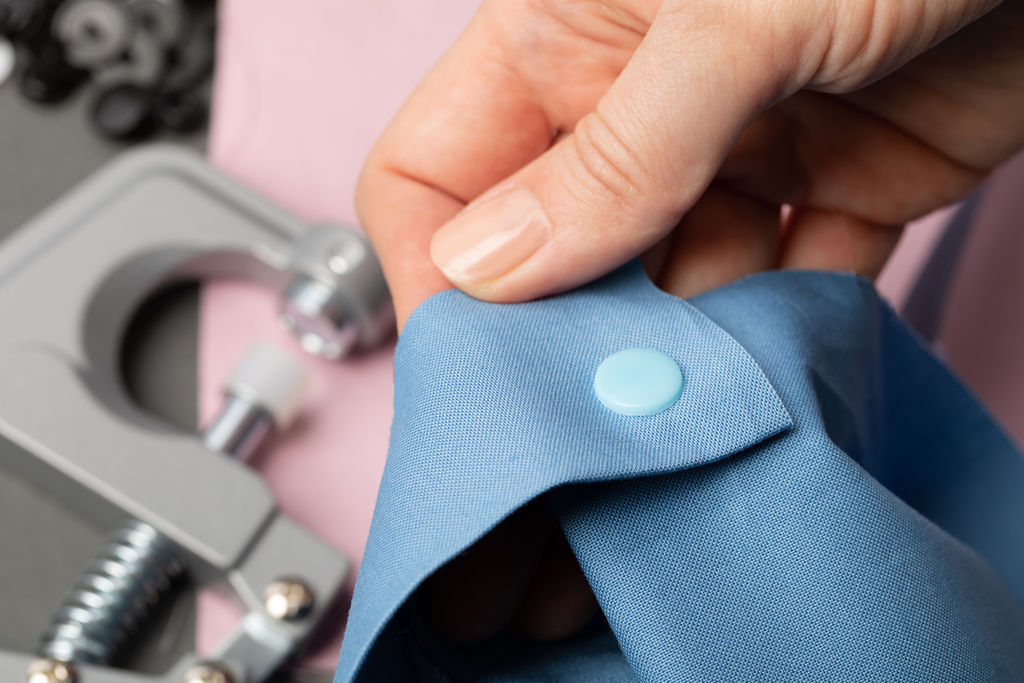 Кнопка Micron POM-12 FL/500 Кнопки пластиковые пластик d 12 мм 500 шт. № 013 фиолетовый