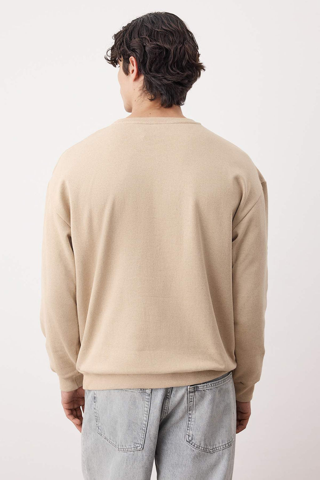 Tas Oversize/Genis Kesim Bisiklet Yaka Uzun Kol Hayvan Nak?sl? Sweatshirt TMNAW24SW00169