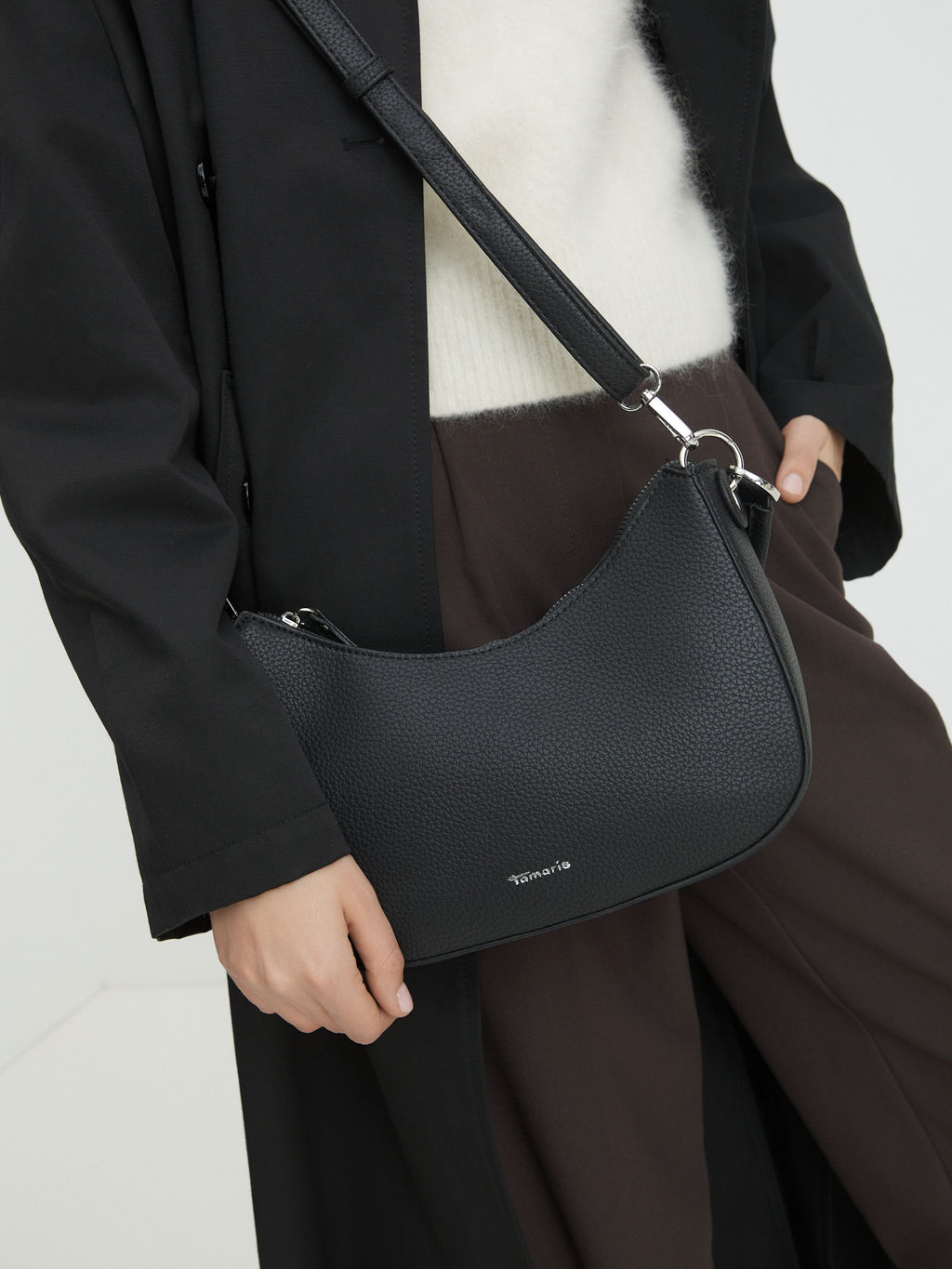 Женская сумка на плечо TAMARIS Carmen Артикул 4476216, черный  фото 2