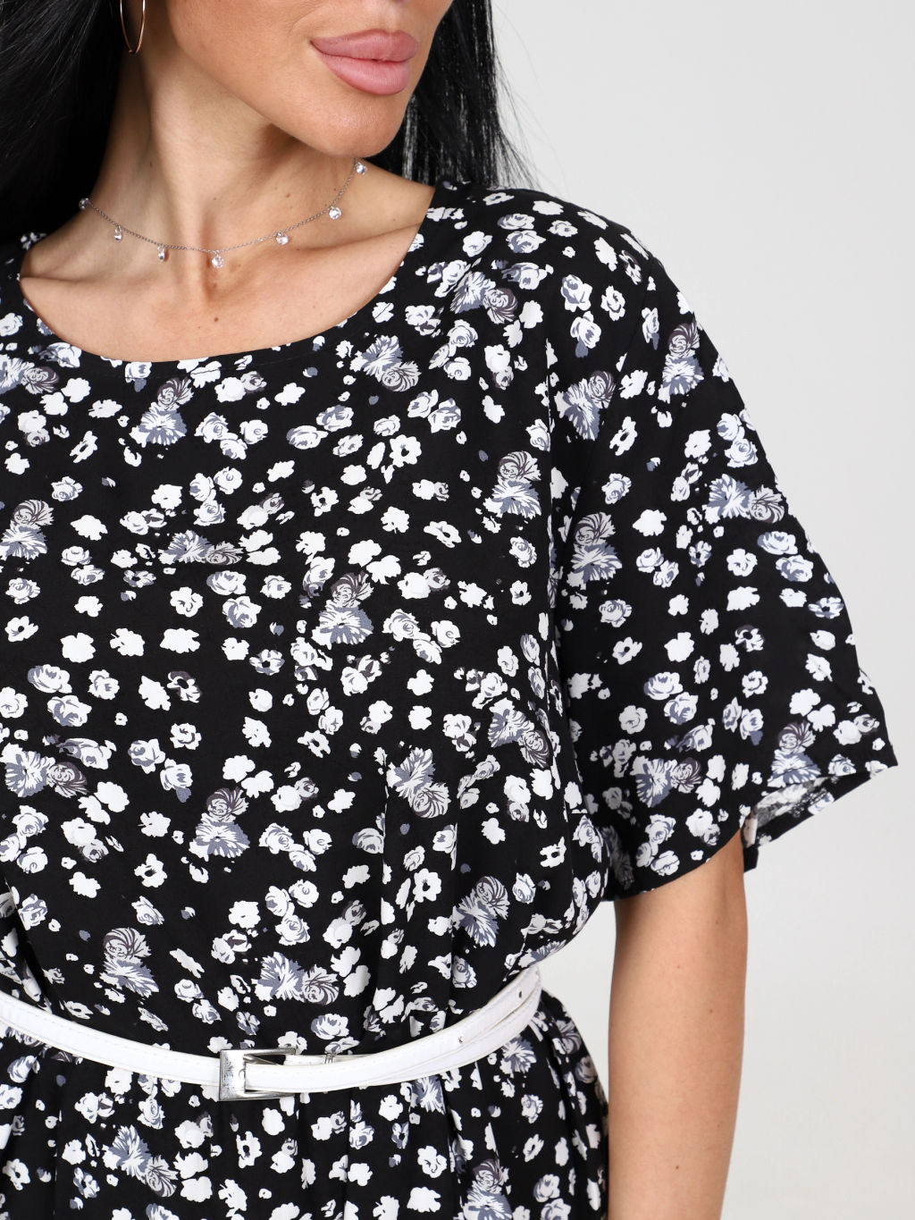 Платье женское, цвет черный белый