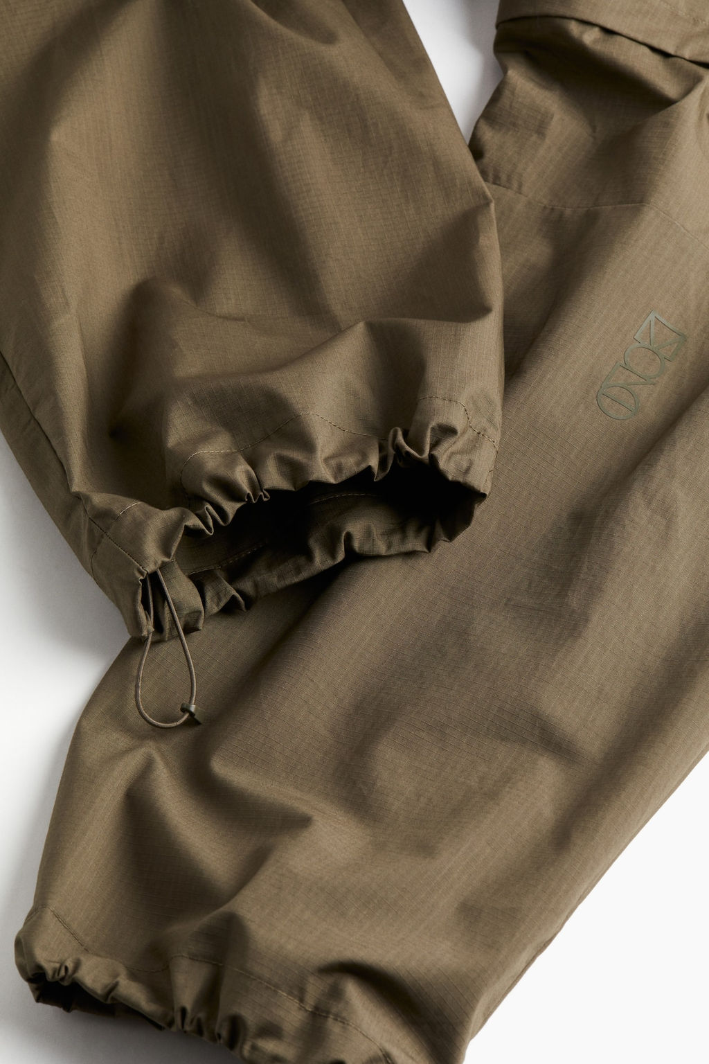 Pantalon de senderismo repelente al agua Loose Fit - H&m фото 9