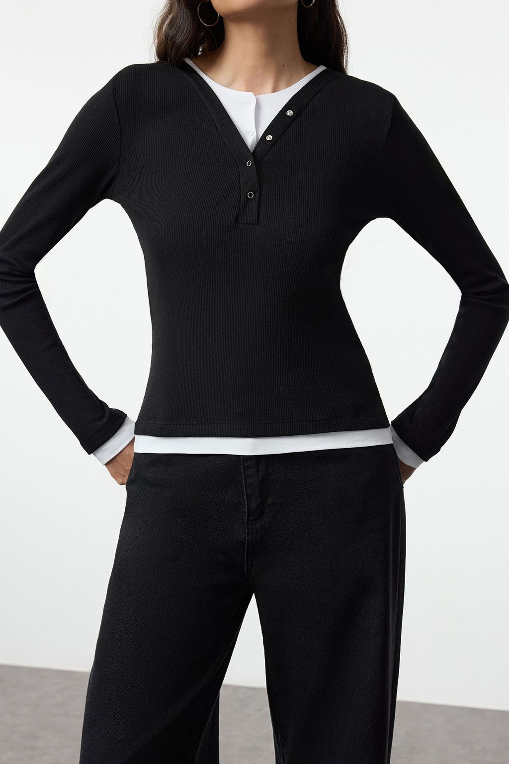 Siyah Orme Garnili Fitted/Vucuda Oturan C?tc?t Detayl? Orme Bluz TWOAW25BZ00255 - Trendyolmilla фото 3