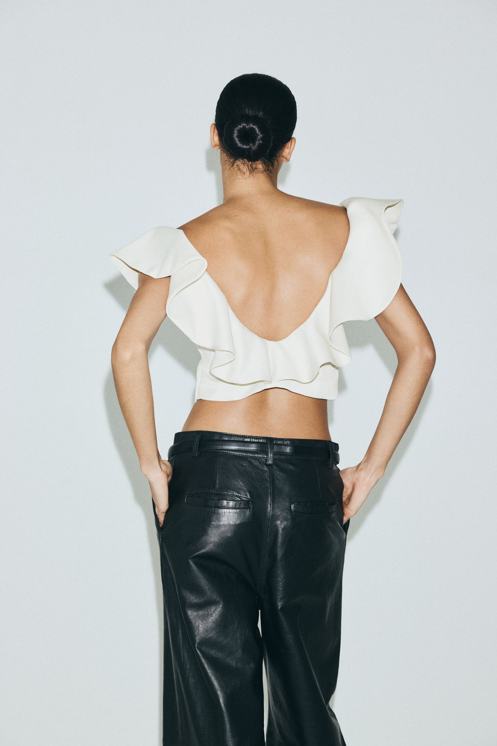 Top con escote de volantes en V - H&m фото 4