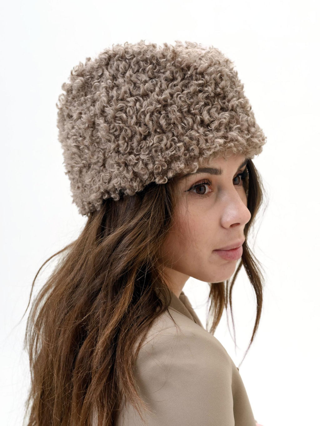 П26-21 Пилотка барашек бежевый