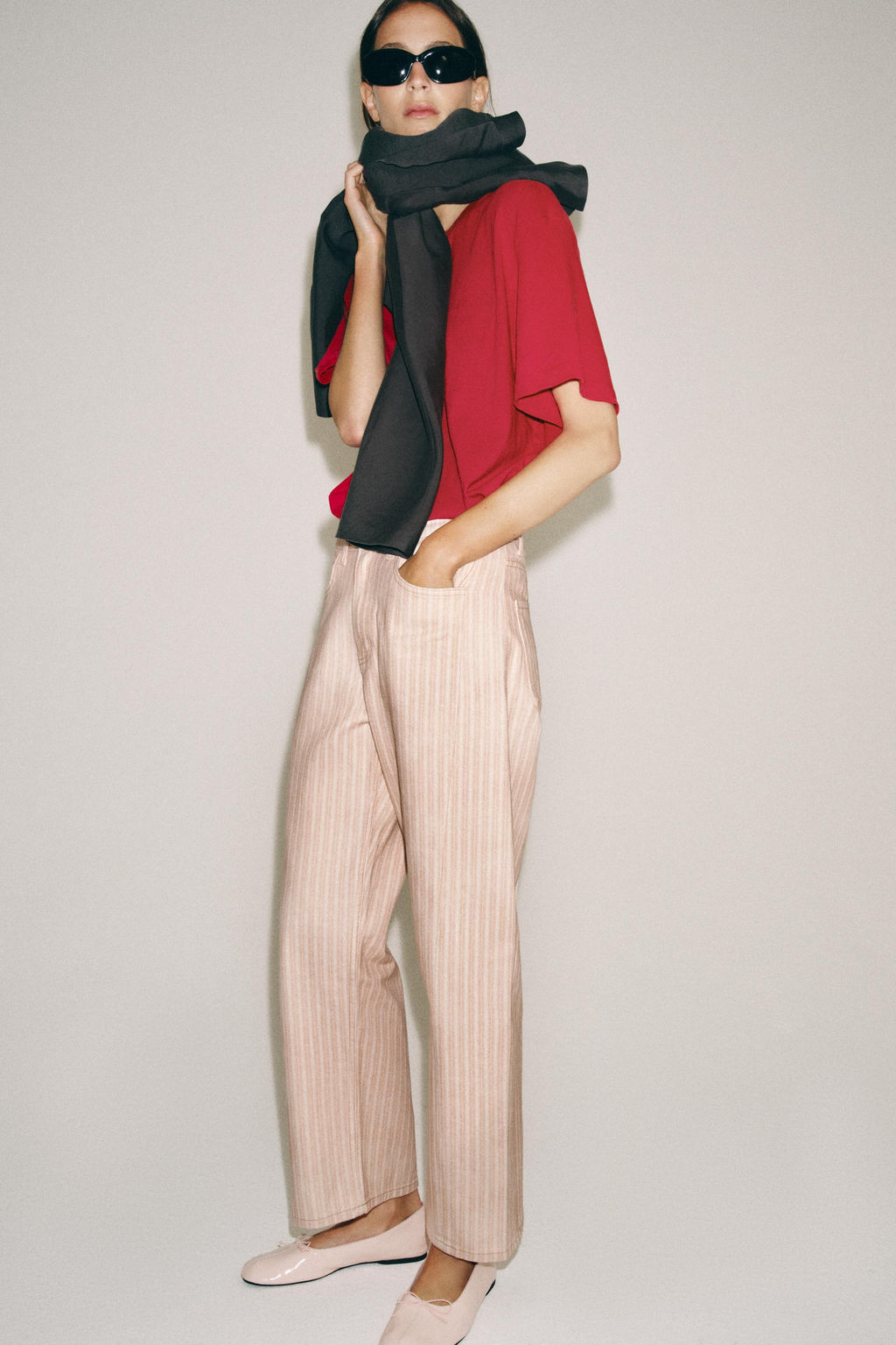 JEANS ZW COLLECTION ANKLE RELAXED RECTOS TIRO MEDIO RAYAS / Rosa - Zara фото 4