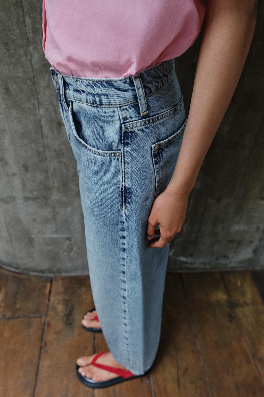 JEANS Z1975 BARREL TIRO MEDIO RAYA PLANCHADA / Azul medio - Zara фото 5