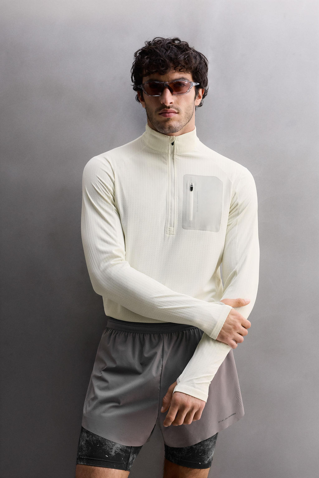 TECHNICAL QUARTER-ZIP T-SHIRT