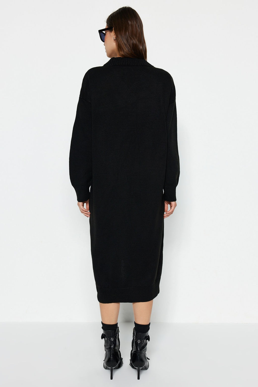 TRENDYOLMILLA Siyah Maxi Triko Genis Kal?p Elbise TWOAW23EL00642 фото 13